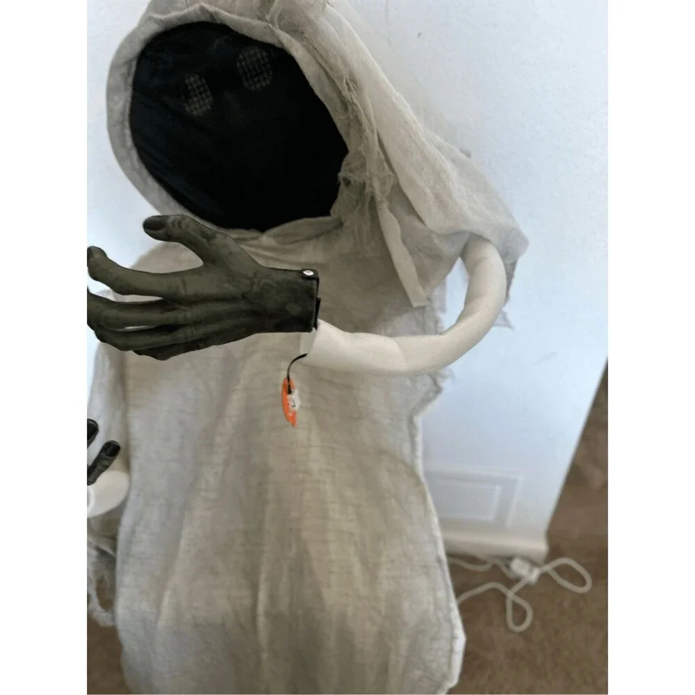 Halloween creepy hanging ghost gray with lighting eyes and scary different sound